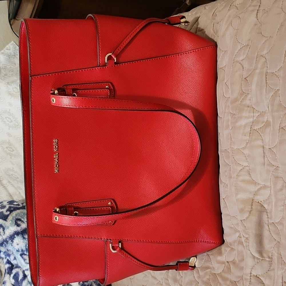 Micheal Kors Purse Red